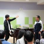 【哇音媒体】剧团哇音低男中音歌唱家金学俊教授莅临深圳市滨海高级中学指导交流